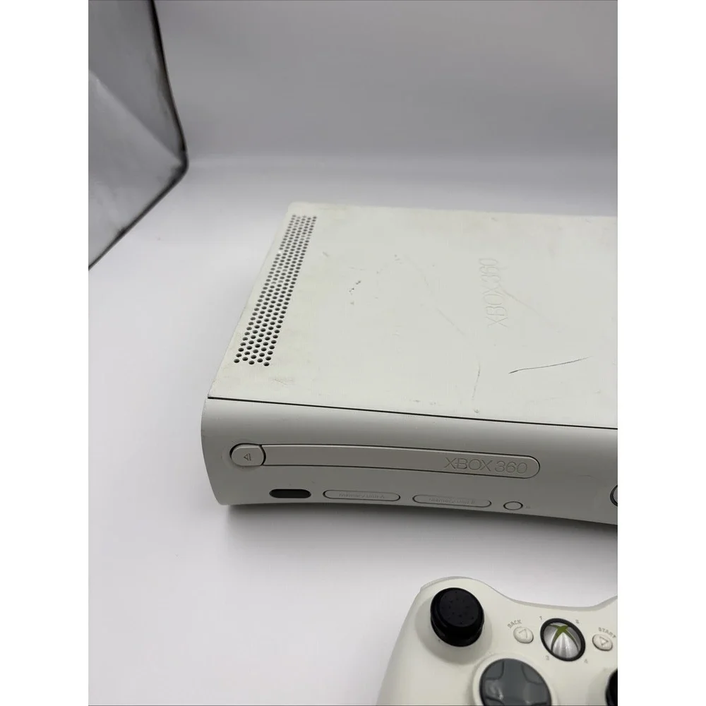 Microsoft Xbox 360 White Console Bundle Controller 16GB HDMI Tested Working